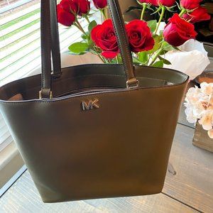 Michael Kors Shoulder Purse 